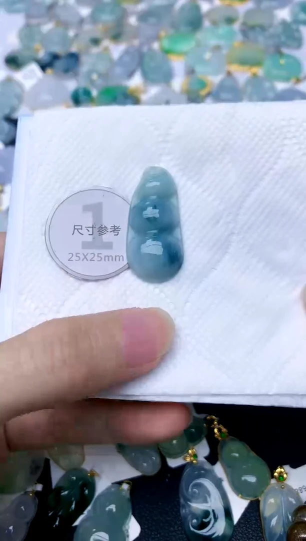 颈饰未镶嵌翡翠天然A货翡翠