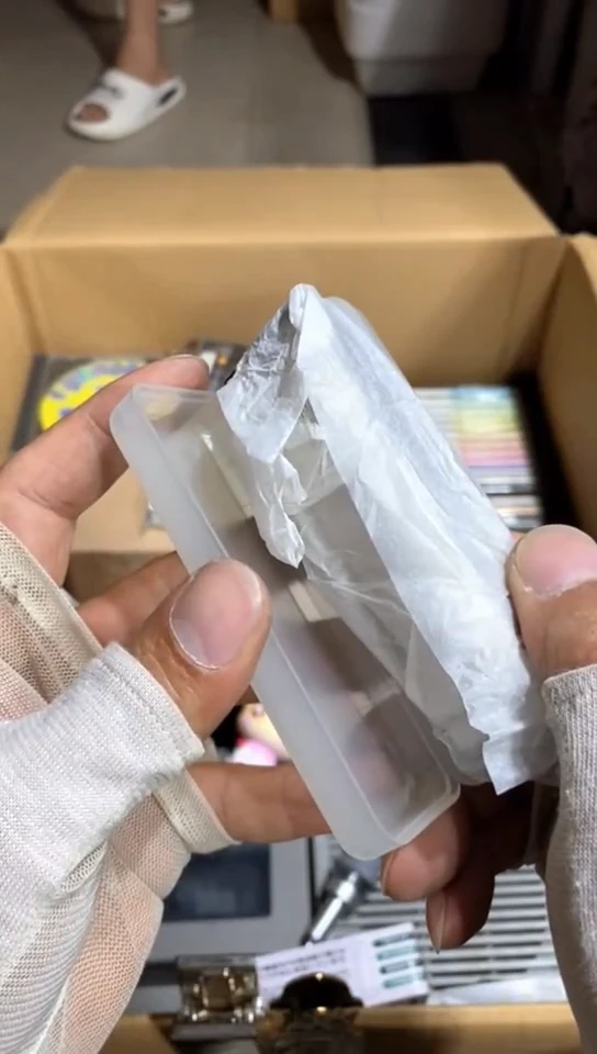 8新劲**飞中古商品，瑕疵品，不保好坏。237