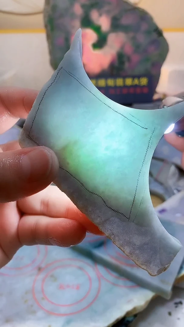 翡翠裸石0林0翡翠珠宝823