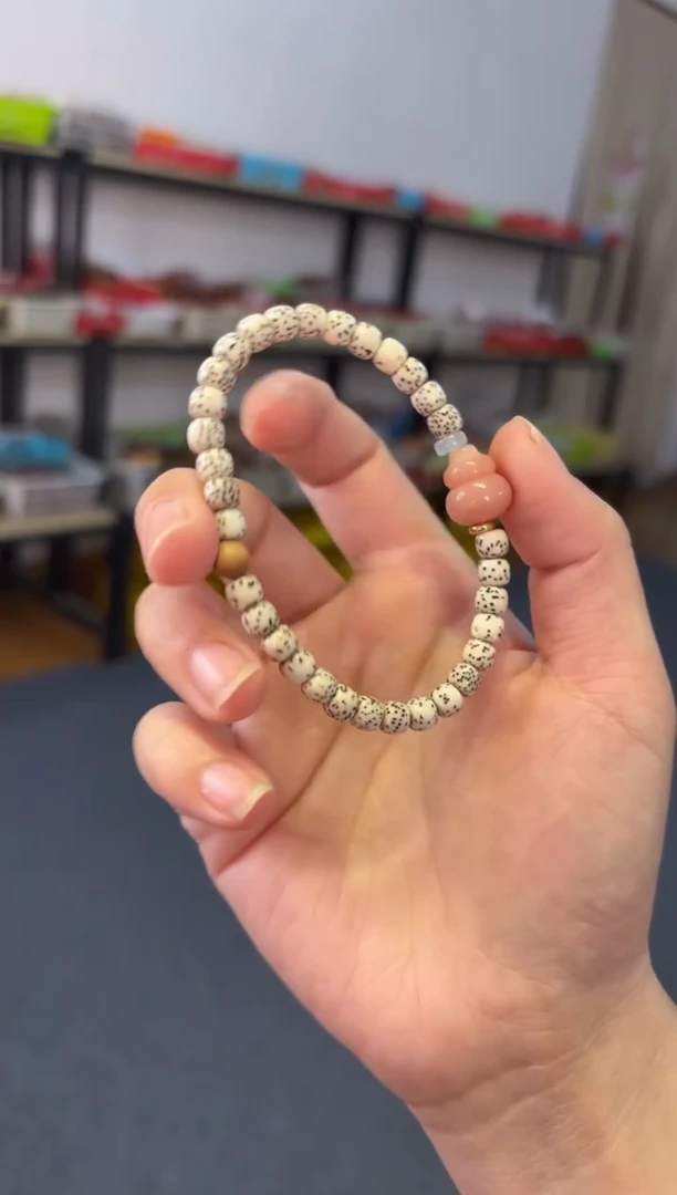 吊坠菩提根/象牙果.