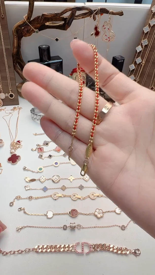瓷片彧贤聚宝阁二号铺