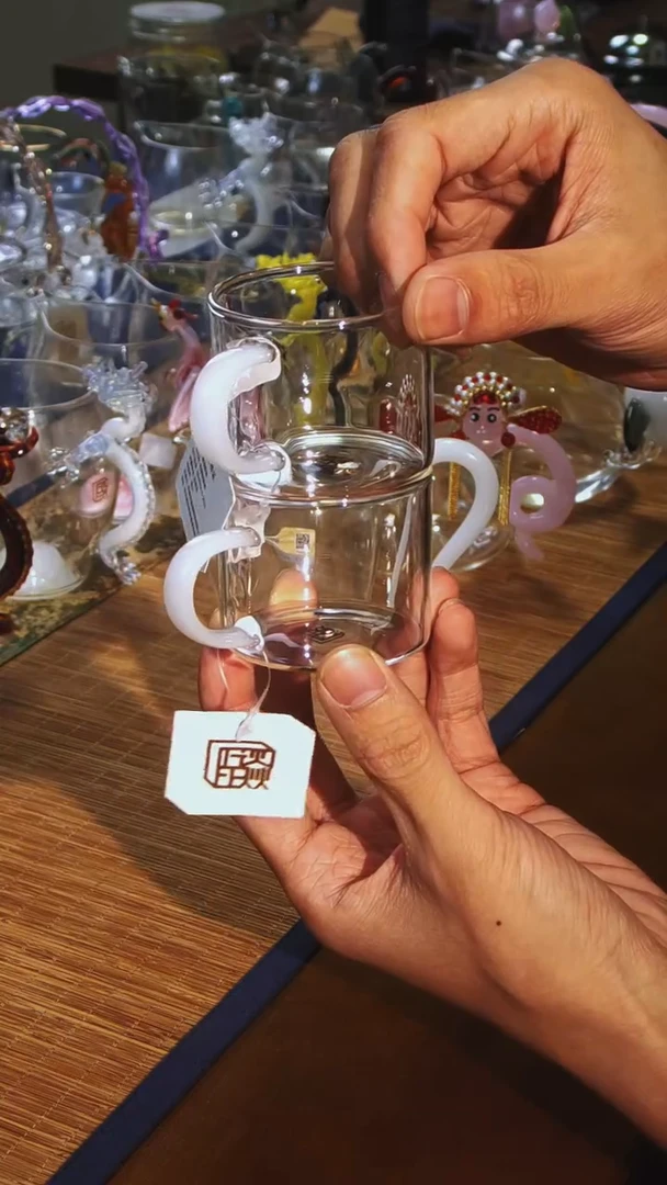 【闪购商品】白玉小把杯两只晶焱金标