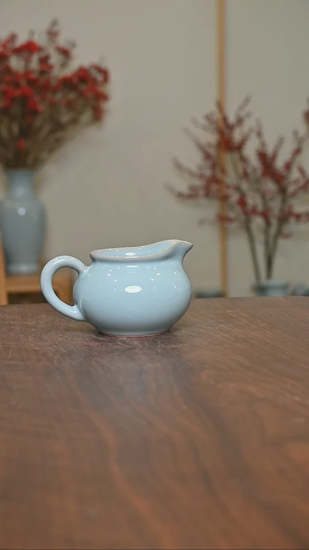 【闪购商品】其他微瑕天青釉朱家汝窑款圆公道杯150毫升