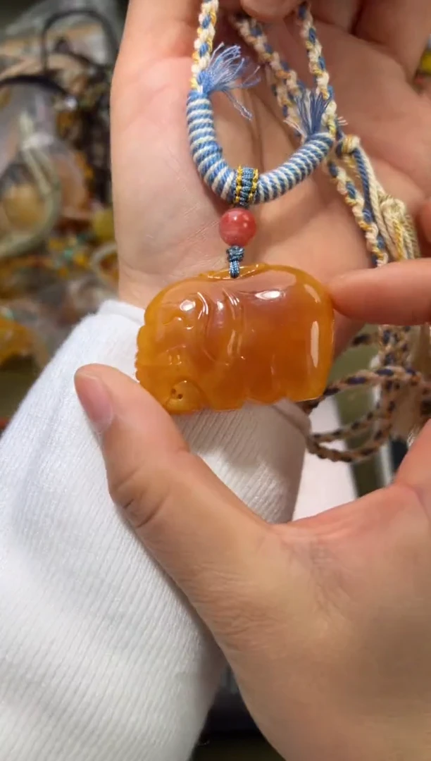 裸石琥珀未镶嵌琥珀蜜蜡吊坠