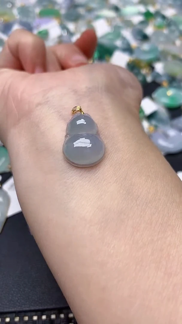 颈饰18K金镶嵌翡翠天然缅甸A货翡翠