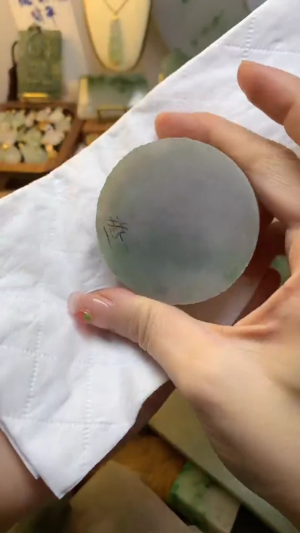 未镶嵌挂件翡翠缅甸A货翡翠,没有运费险,有纹有裂