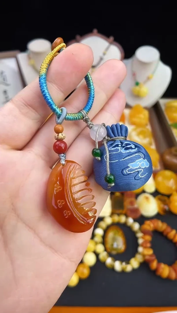 琥珀未镶嵌珠宝奇石柒月