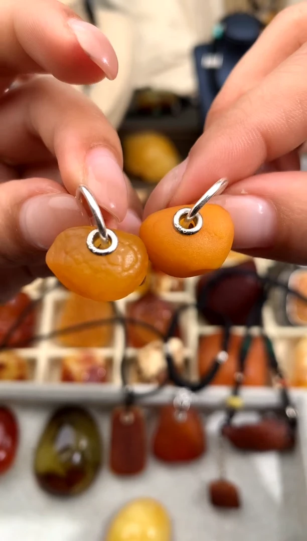 【闪购商品】蜜蜡裸石未镶嵌似玉