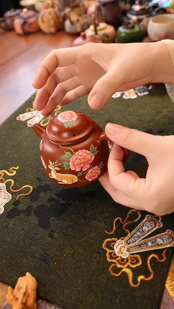 茶壶紫砂一路生花