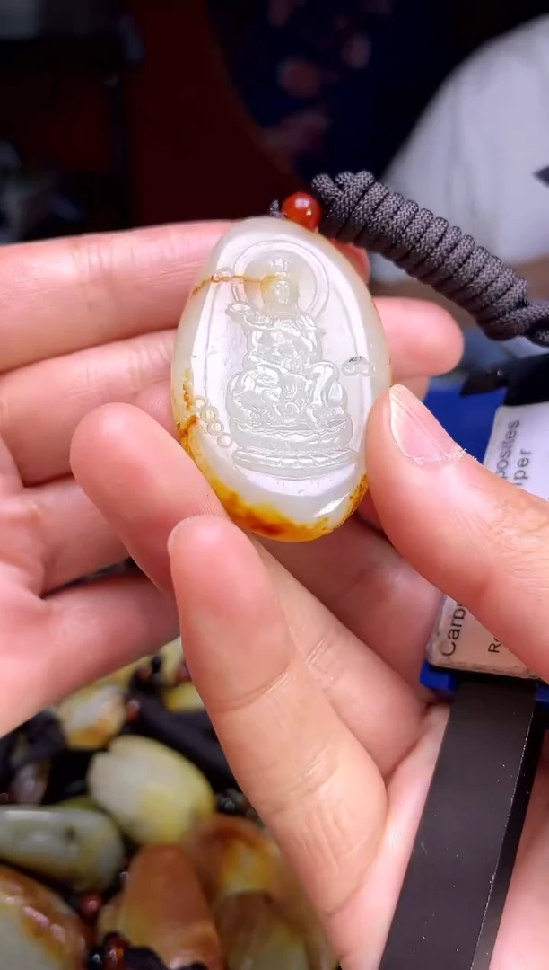 和田玉未镶嵌颈饰1