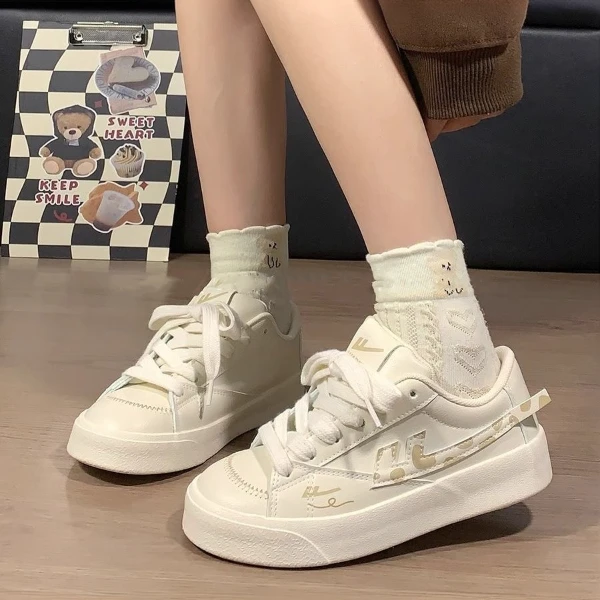 回力女鞋帆布鞋女2025冬季新款韩版时尚小白鞋厚底百搭软底运动鞋