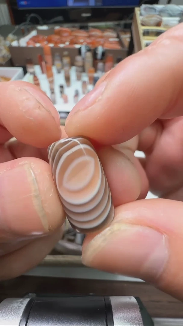 玛瑙/玉髓颈饰未镶嵌小勒子20*11