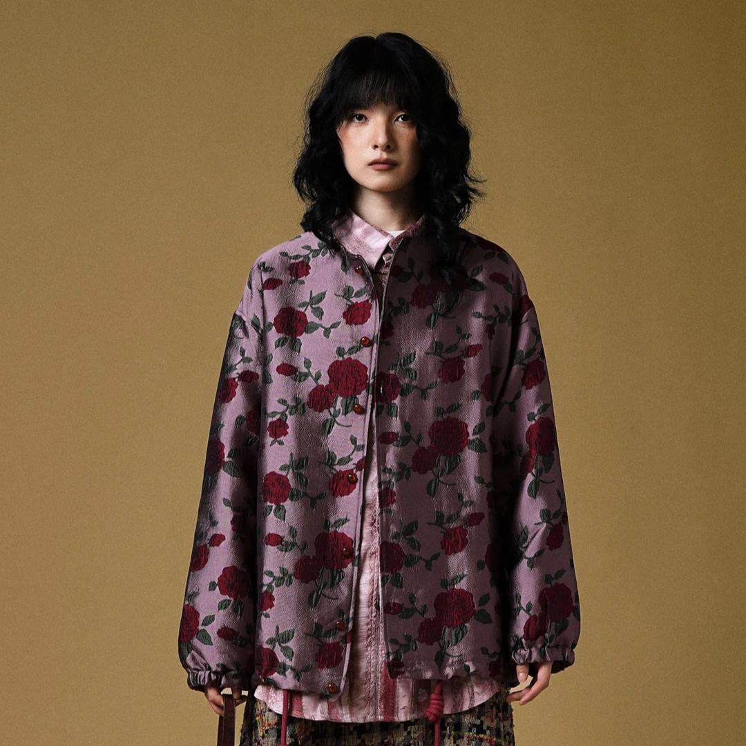 25春季新品 红玫瑰刺绣琉璃扣新春复古无领长袖外套 3557