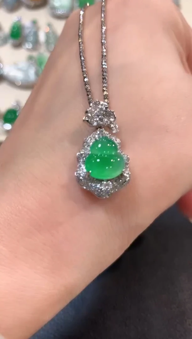 翡翠18K金镶嵌吊坠(不含链)n109