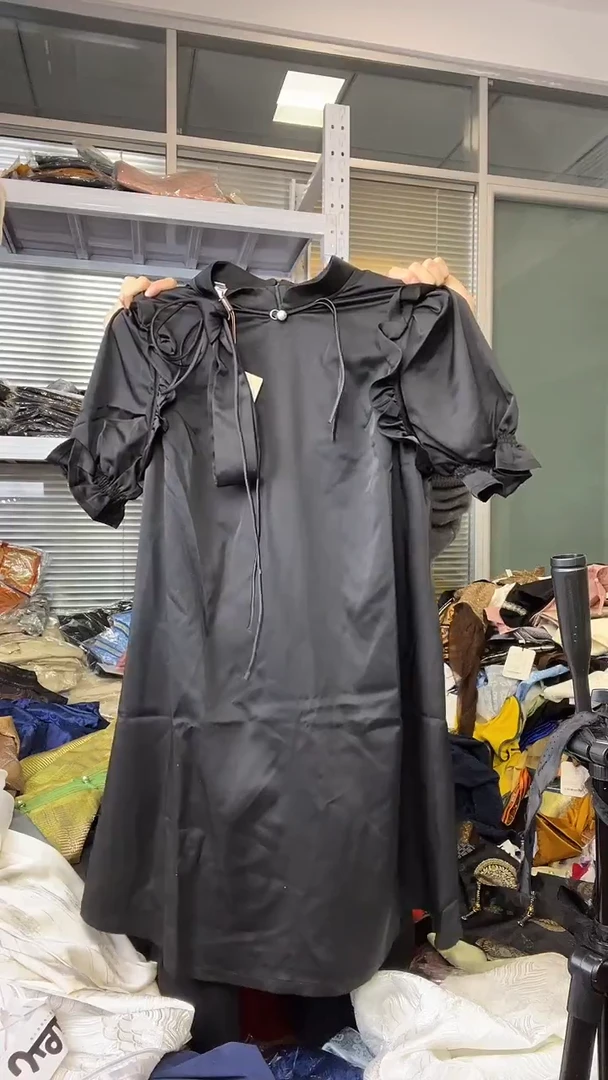 连衣裙        2XL码    125-135斤