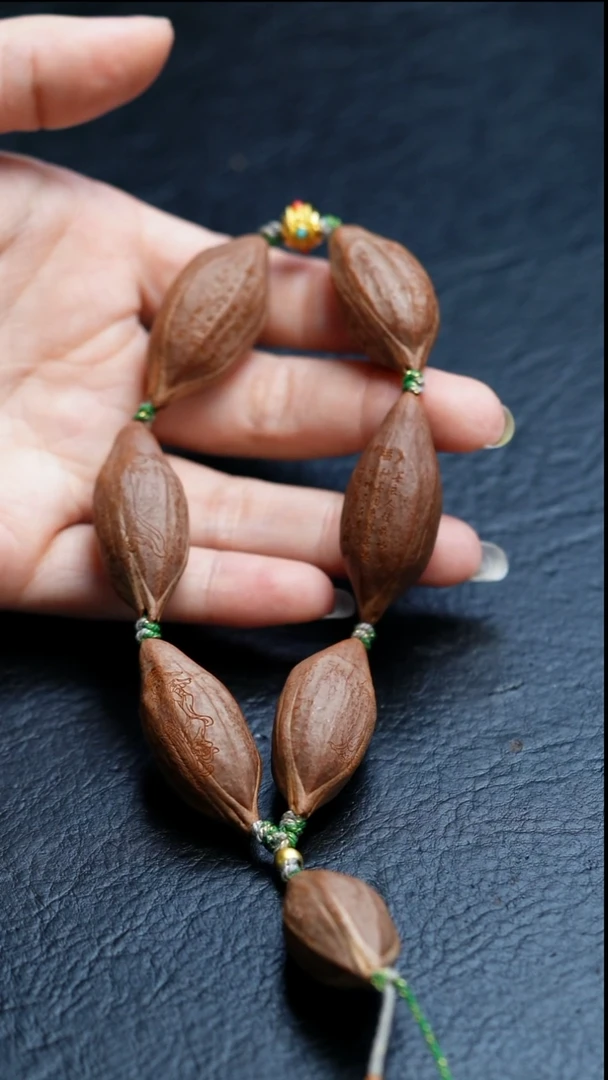 吊坠橄榄核橄榄哈