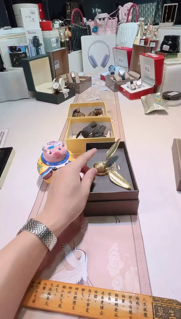 瓷片瓷器 库房到期 全部地板价@@1