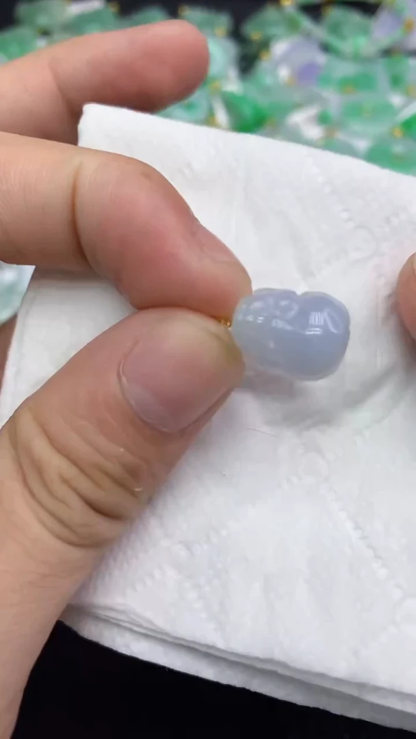 翡翠18K金镶嵌颈饰1111111