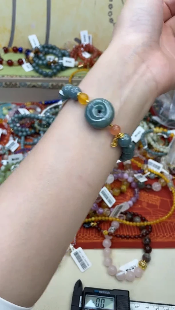 未镶嵌翡翠手饰491