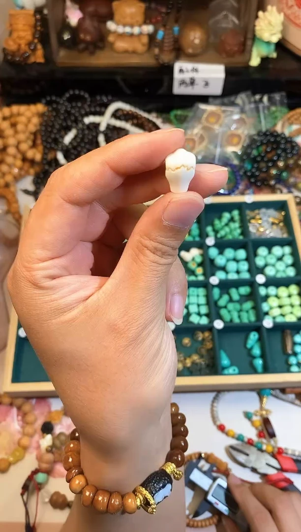 非洲檀香手串/手链驼骨三通发1