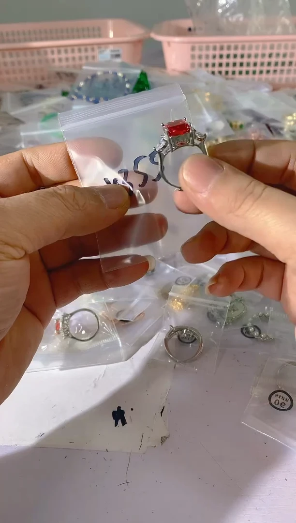 【闪购商品】紫晶颈饰银S925镶嵌X355红宝，蓝宝，多样性发一件赠链