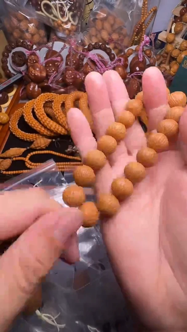 手串橄榄核猴头土豪