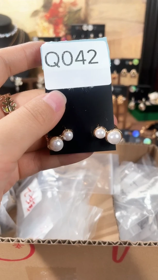 合金925银锆石Q042