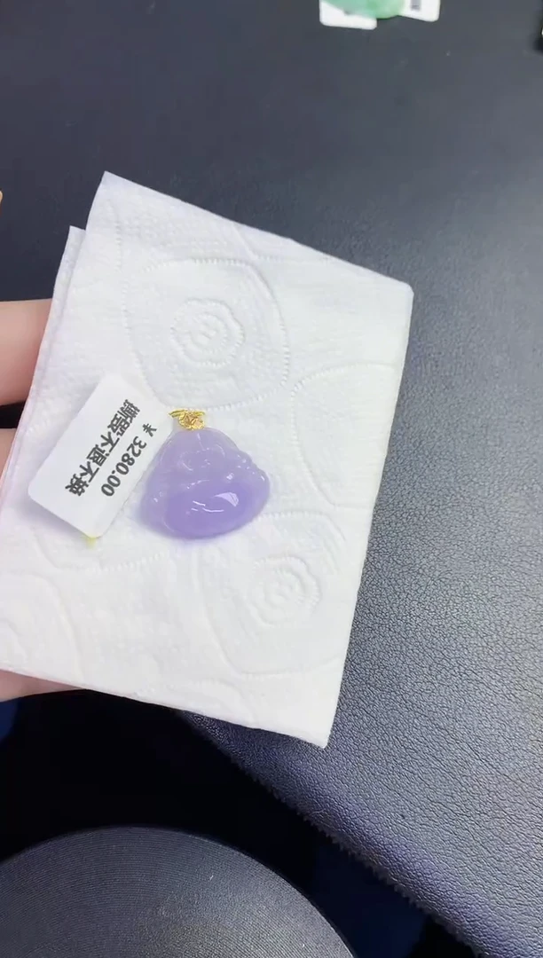 颈饰18K金镶嵌翡翠缅甸天然翡翠A货