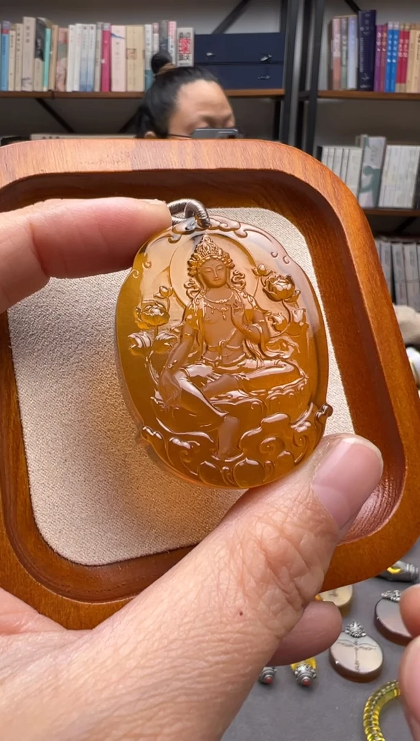 【闪购商品】琥珀颈饰未镶嵌绿度母吊坠