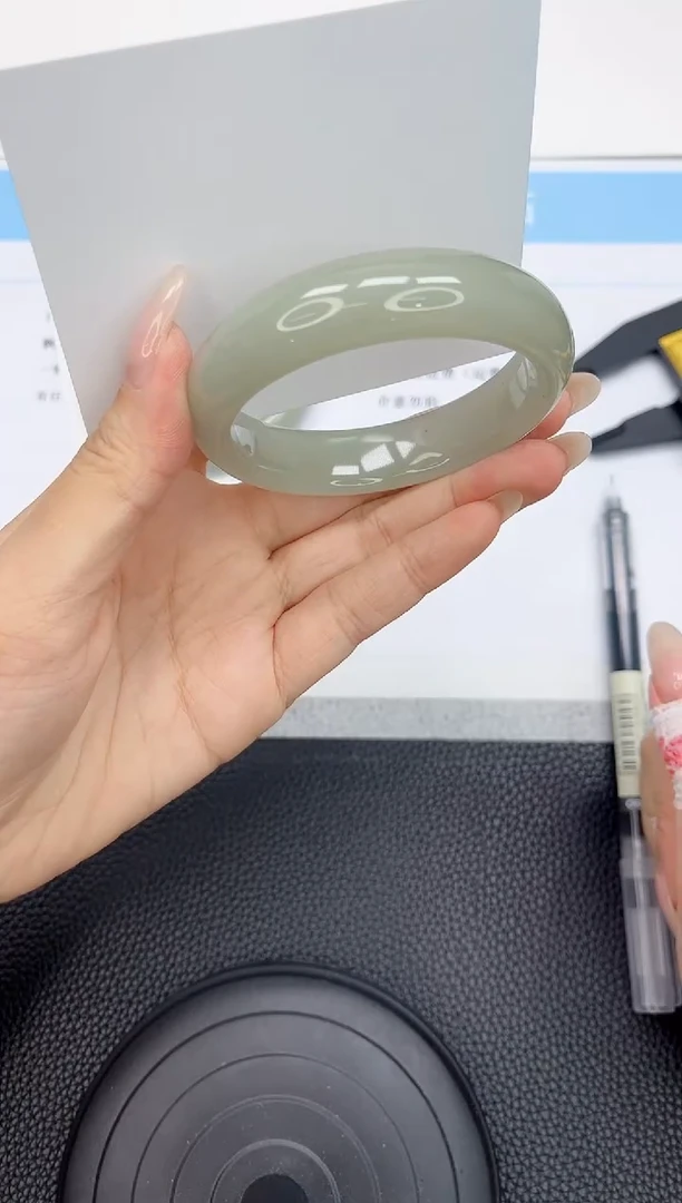 石英质玉手镯未镶嵌55-54.8