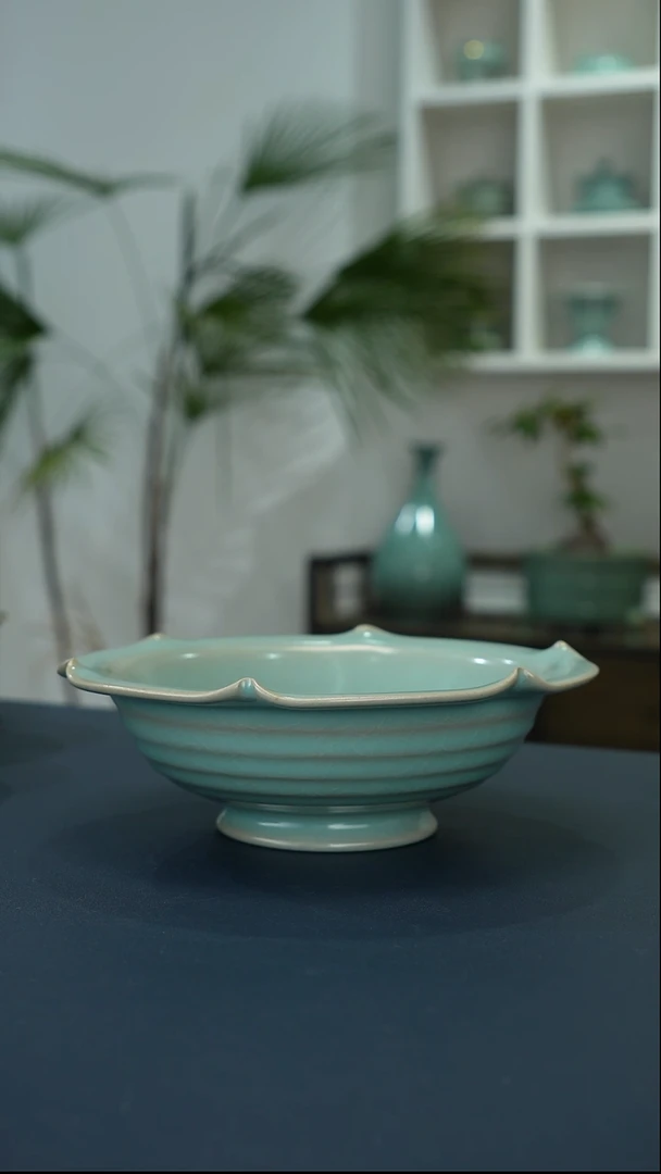 瓷片炫纹花口洗18.6口径精品无暇      洁