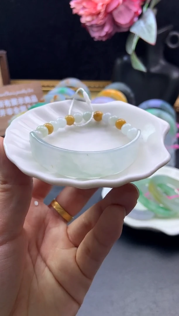 未镶嵌手链翡翠半镯