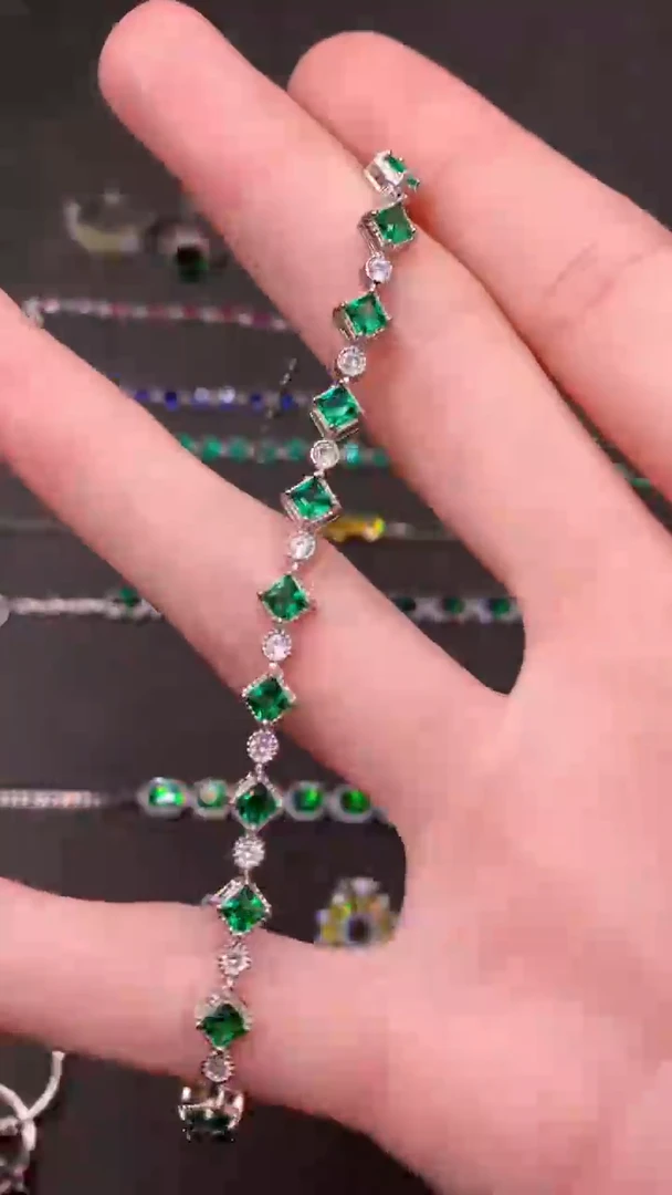 【闪购商品】祖母绿手链银S925镶嵌......