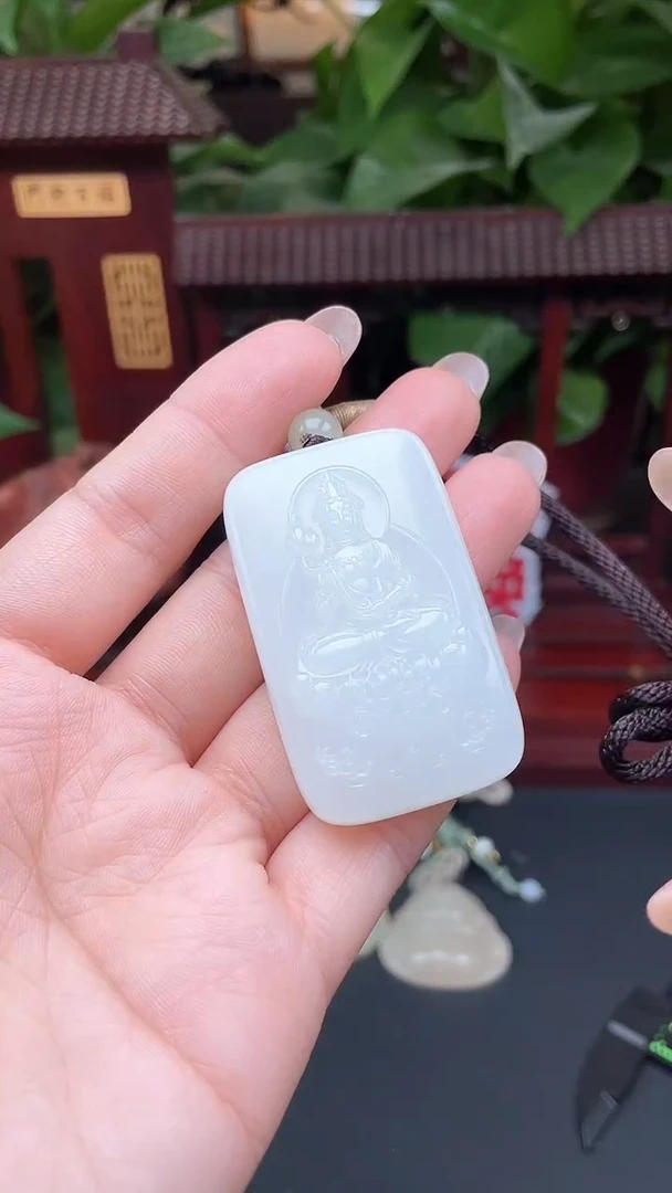 颈饰未镶嵌和田玉吊坠gh145