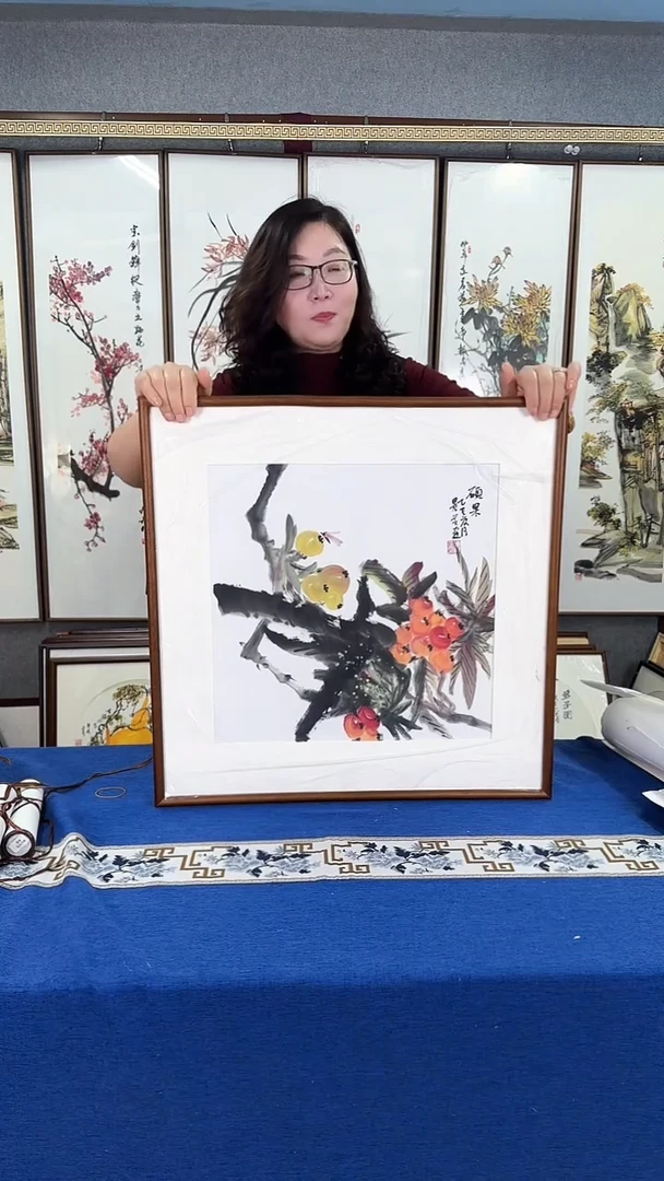 国画硕果图 实木画框63*63