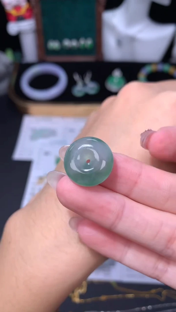 未镶嵌定制翡翠48小时鉴赏期 退货不扣服务费