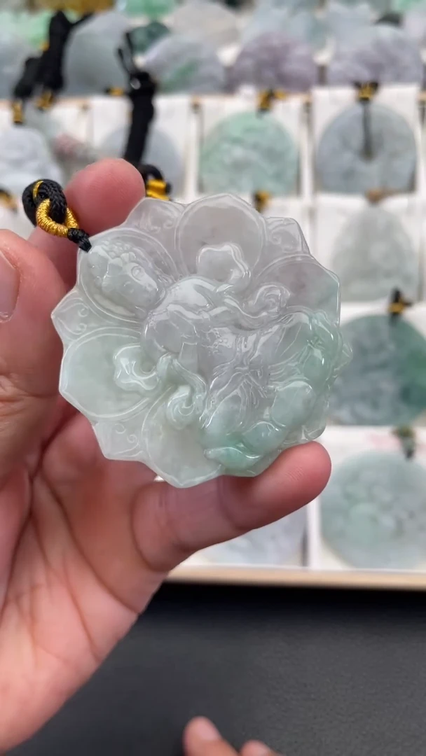 颈饰未镶嵌翡翠天然缅甸翡翠A货89