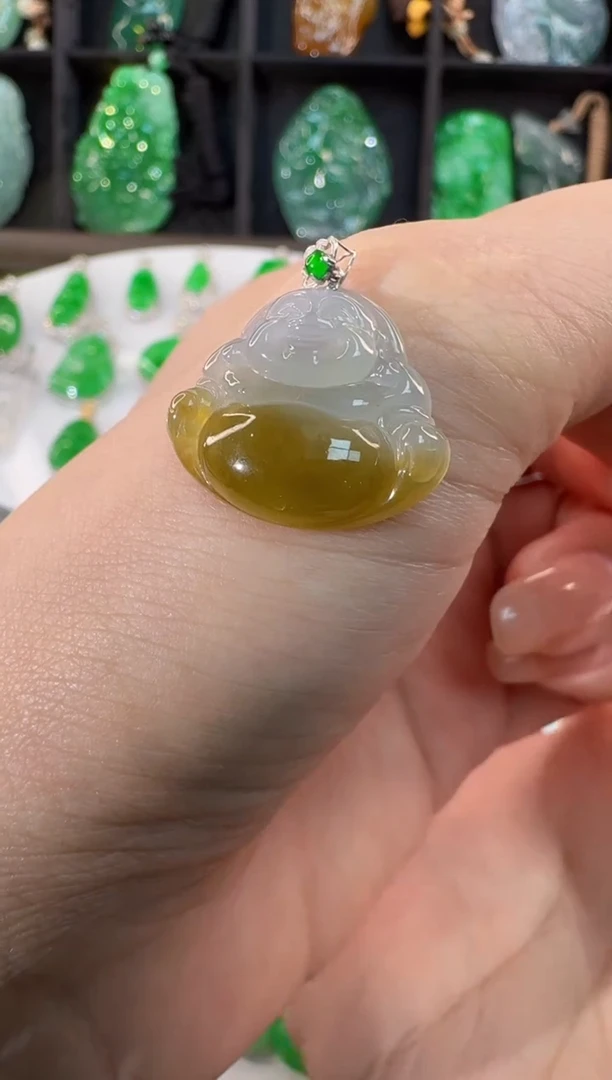 颈饰18K金镶嵌翡翠缅甸A货翡翠