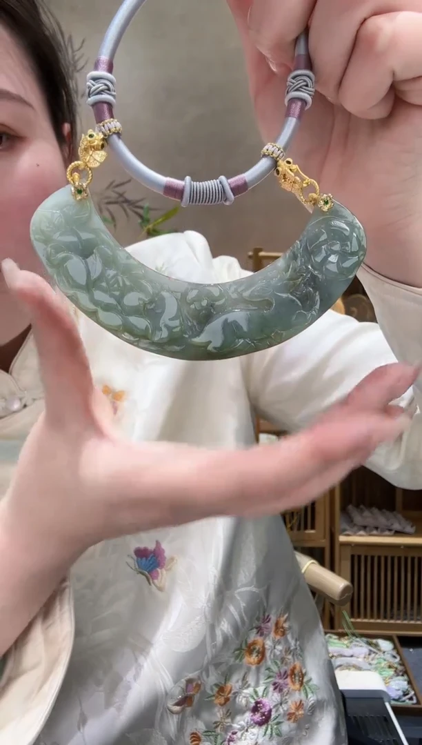 【闪购商品】翡翠颈饰未镶嵌吊坠