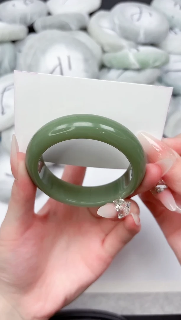 未镶嵌手镯石英质玉64-57