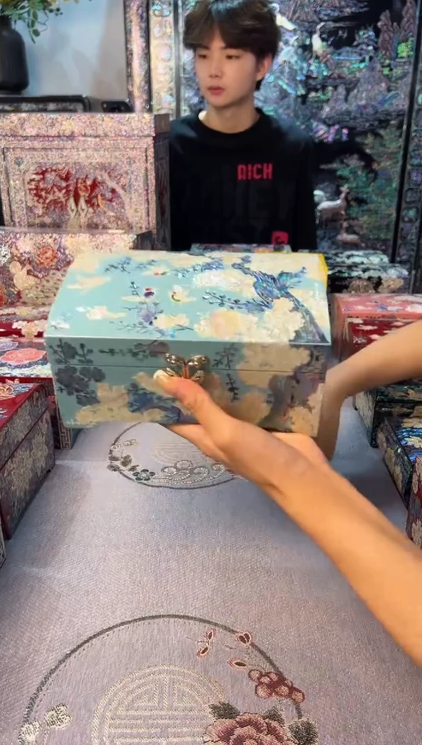 按扣绒布底·弘贝雅螺钿漆器文化馆