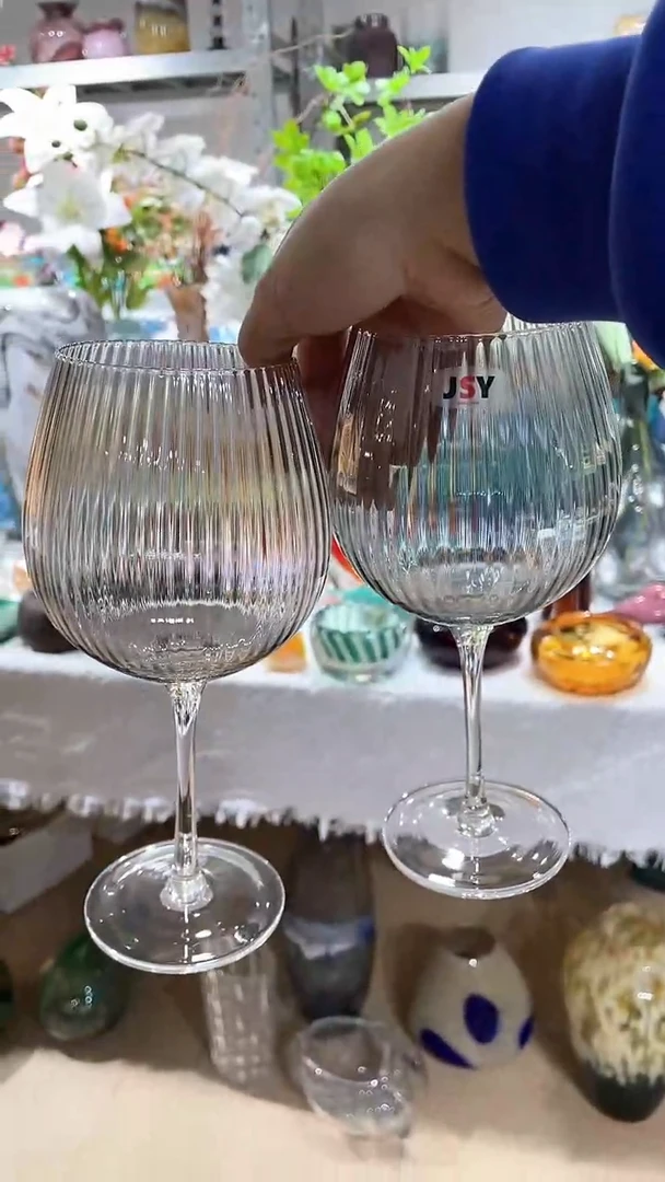 【闪购商品】水晶玻璃2只不同色密楞大肚红酒杯