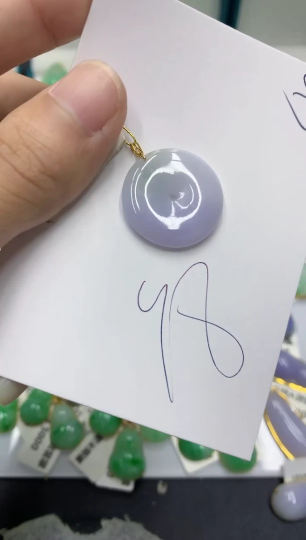 【闪购商品】翡翠颈饰18K金镶嵌翡翠