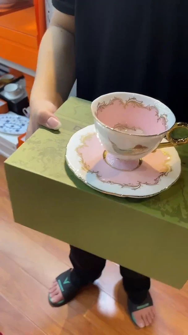 杯鸿辉家品牌瓷器，京东包邮！