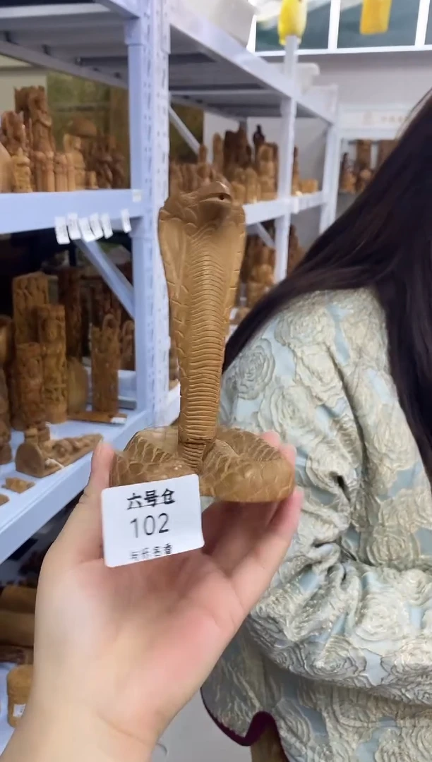 檀香木其他工艺品    87克    6 ~102