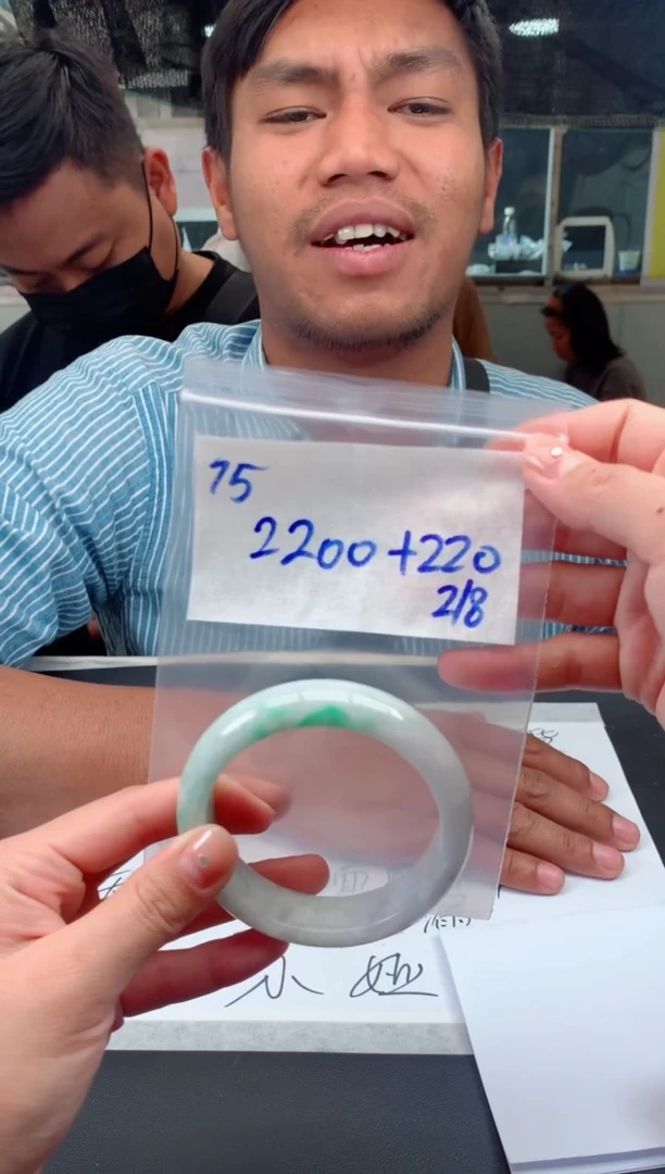 【闪购商品】定制翡翠未镶嵌75手镯毛货定制抛光多样性拍一发一