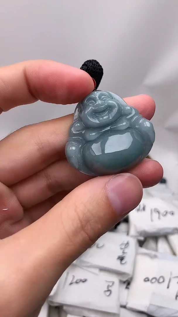 颈饰未镶嵌翡翠佛公