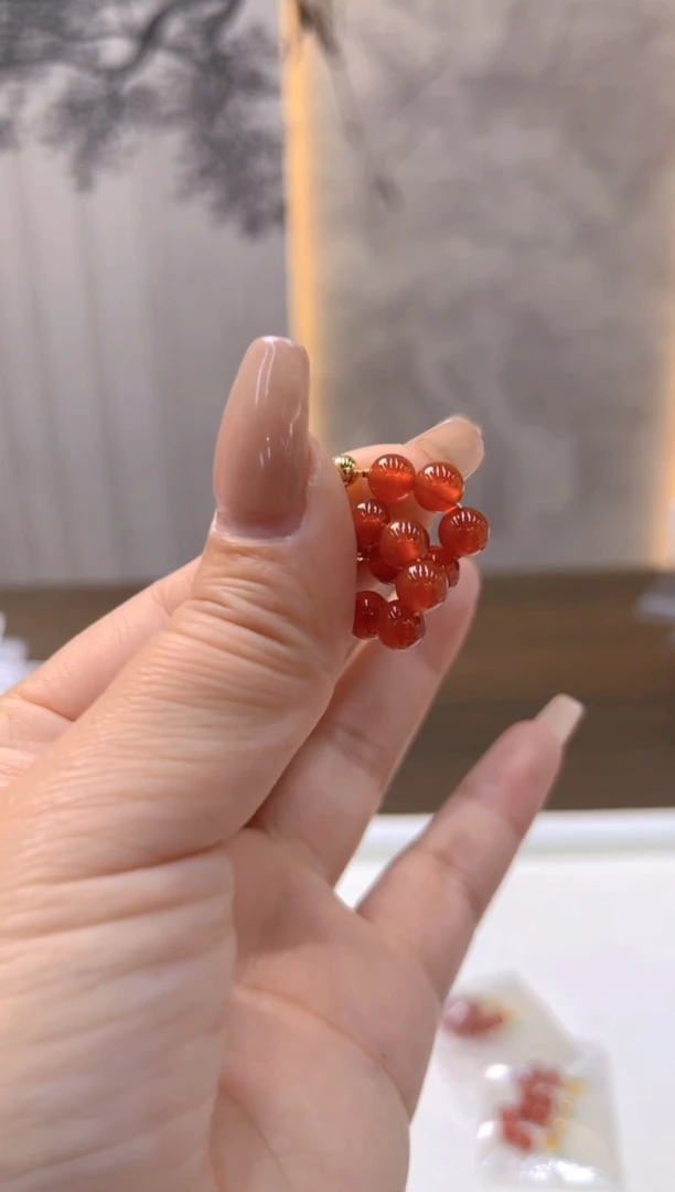 14K金镶嵌南红玛瑙耳饰E416