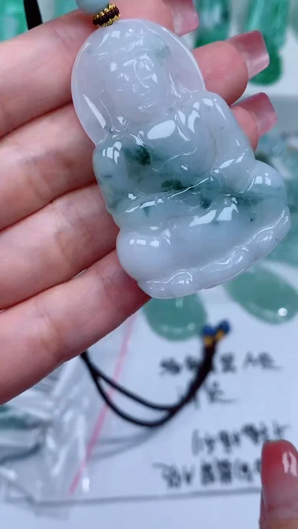 翡翠未镶嵌颈饰吊坠