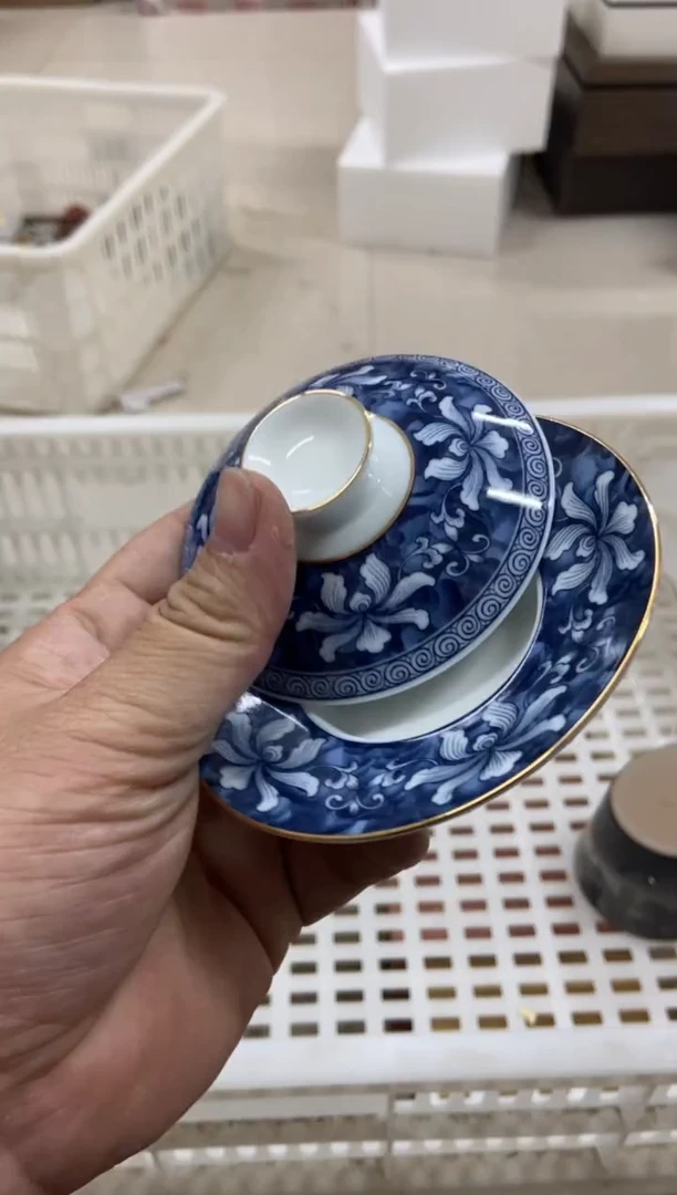 杯无运费险有瑕疵的摄影的产品有使用过的痕迹有点脏介意勿拍